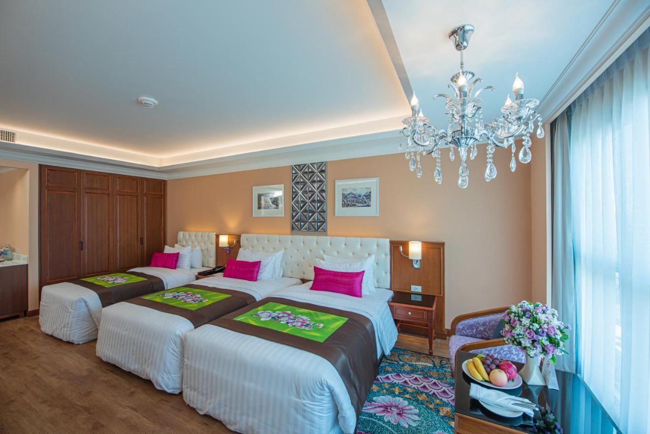 The Empress Premier Chiang Mai - Sha Extra Plus Exteriör bild Family Suite