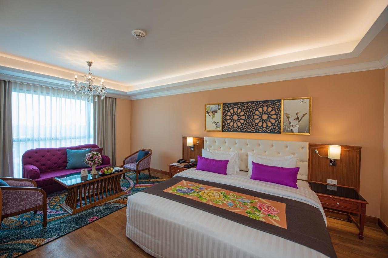 The Empress Premier Chiang Mai - Sha Extra Plus Exteriör bild Deluxe Room