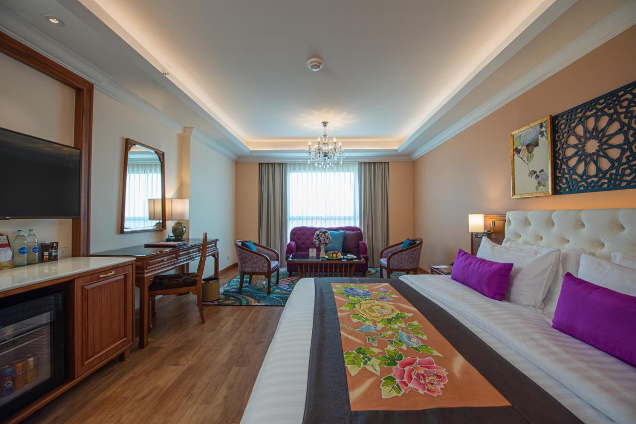 The Empress Premier Chiang Mai - Sha Extra Plus Exteriör bild Deluxe Suite